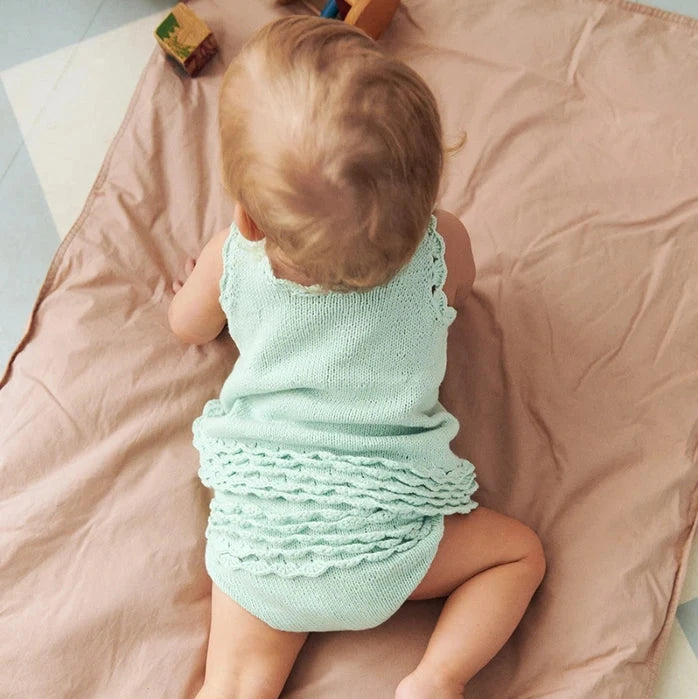 Garnkit: Rosette top & Bloomer Baby af Sandnes Garn (opskrift + garn)