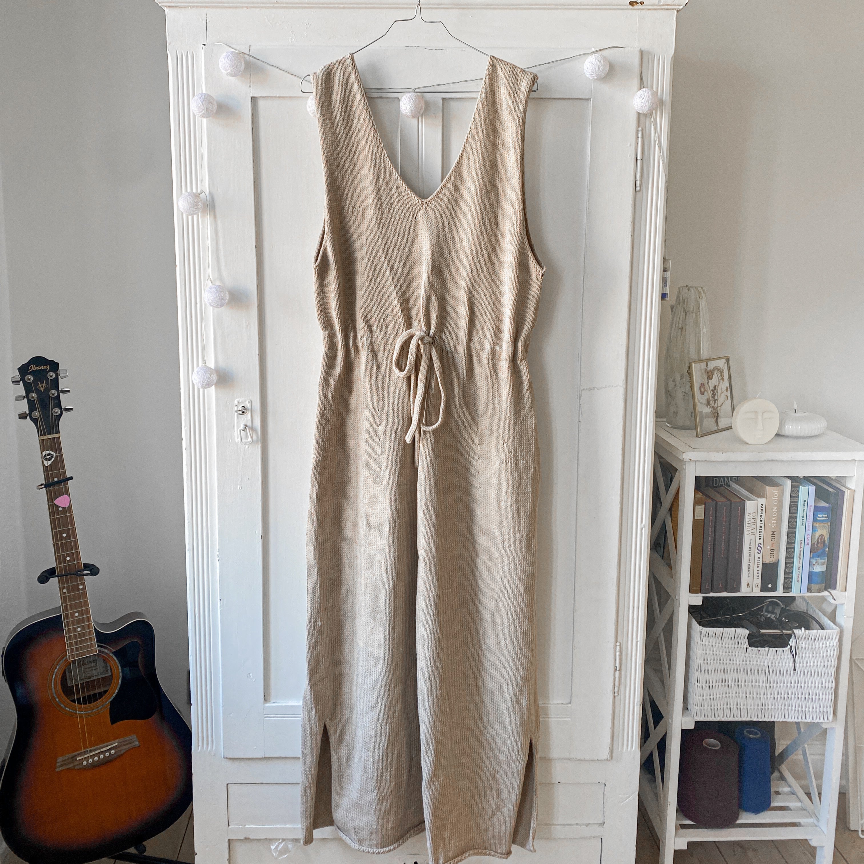 Agnes kjole fra knitvik, duo fra sandnes garn