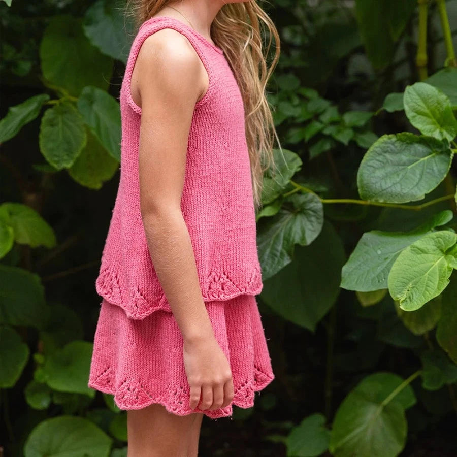 Argustin singlet og skirt junior fra sandnes garn, Den Lille Garnbiks