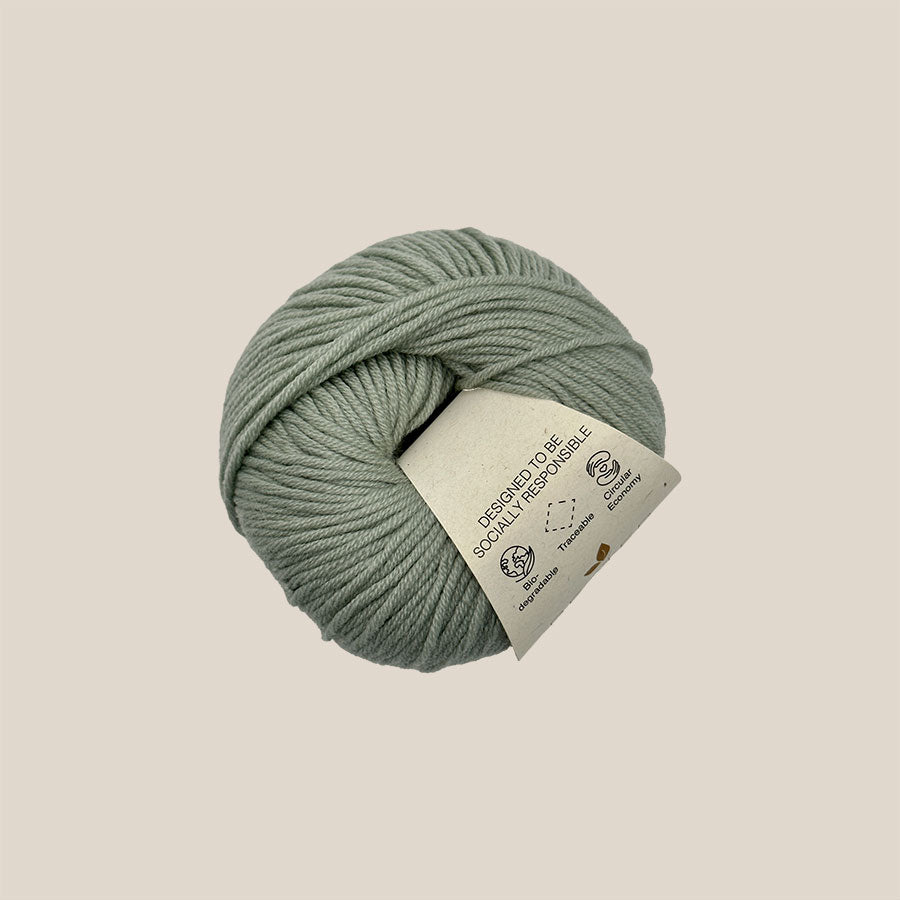 Pure merino 4 fra Better Yarn hos Den Lille Garnbiks. 100% blød merino uld. bæredygtigt garn