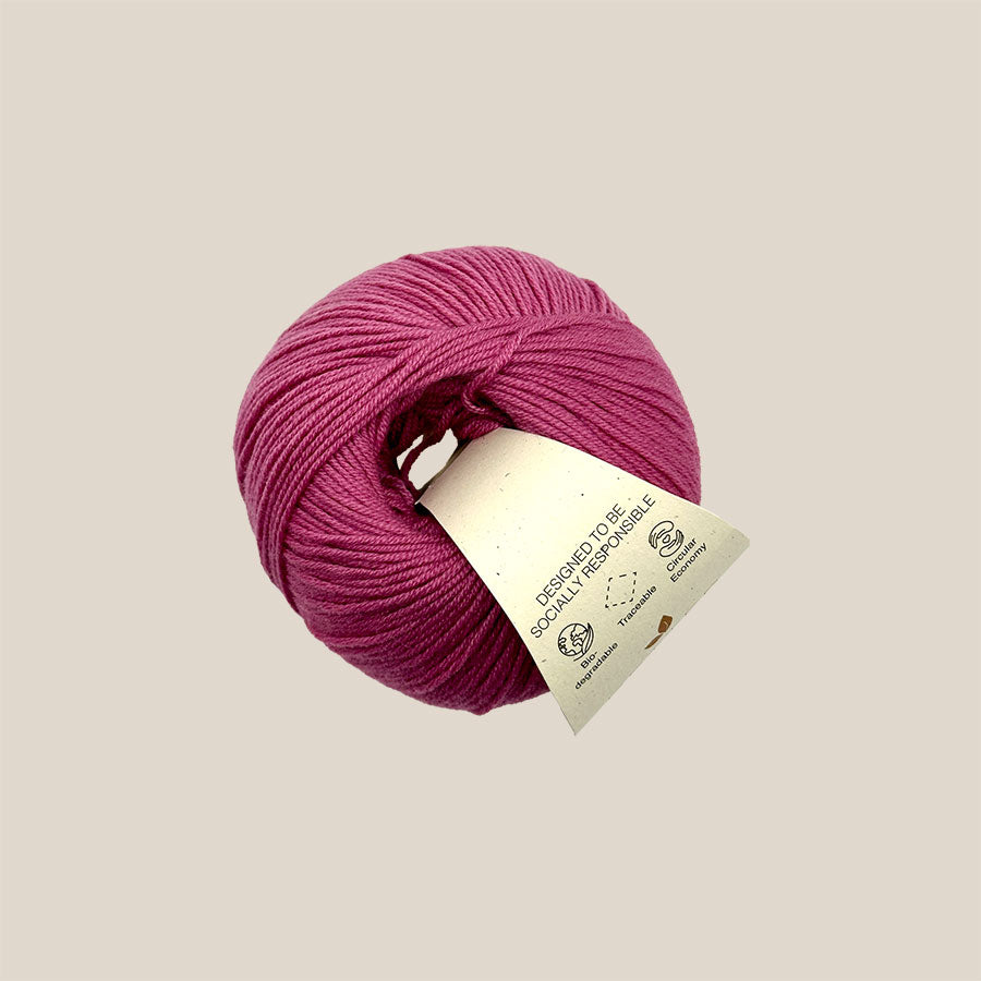 Pure merino 4 fra Better Yarn hos Den Lille Garnbiks. 100% blød merino uld. bæredygtigt garn