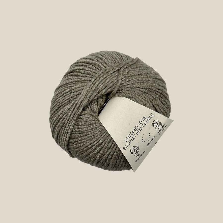 Pure merino 4 fra Better Yarn hos Den Lille Garnbiks. 100% blød merino uld. bæredygtigt garn