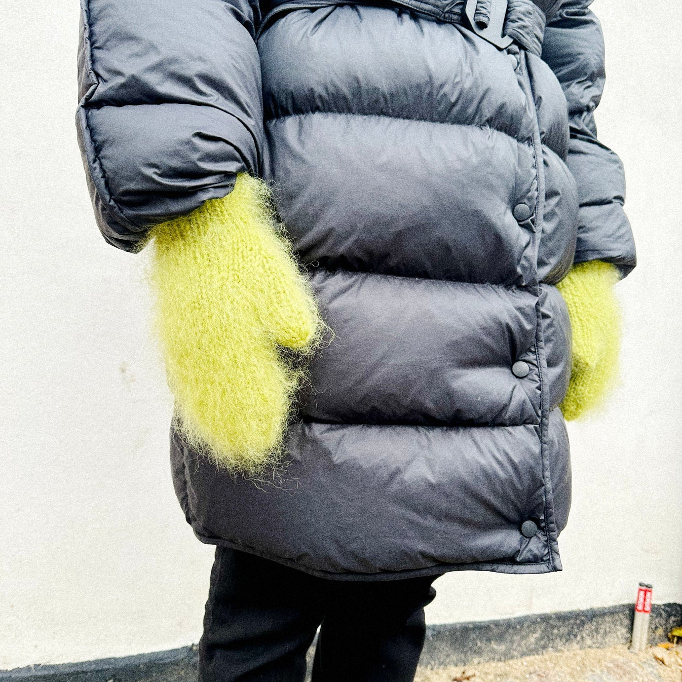 Garnkit: Fat Fur Mittens af Spektakelstrik (opskrift + garn)