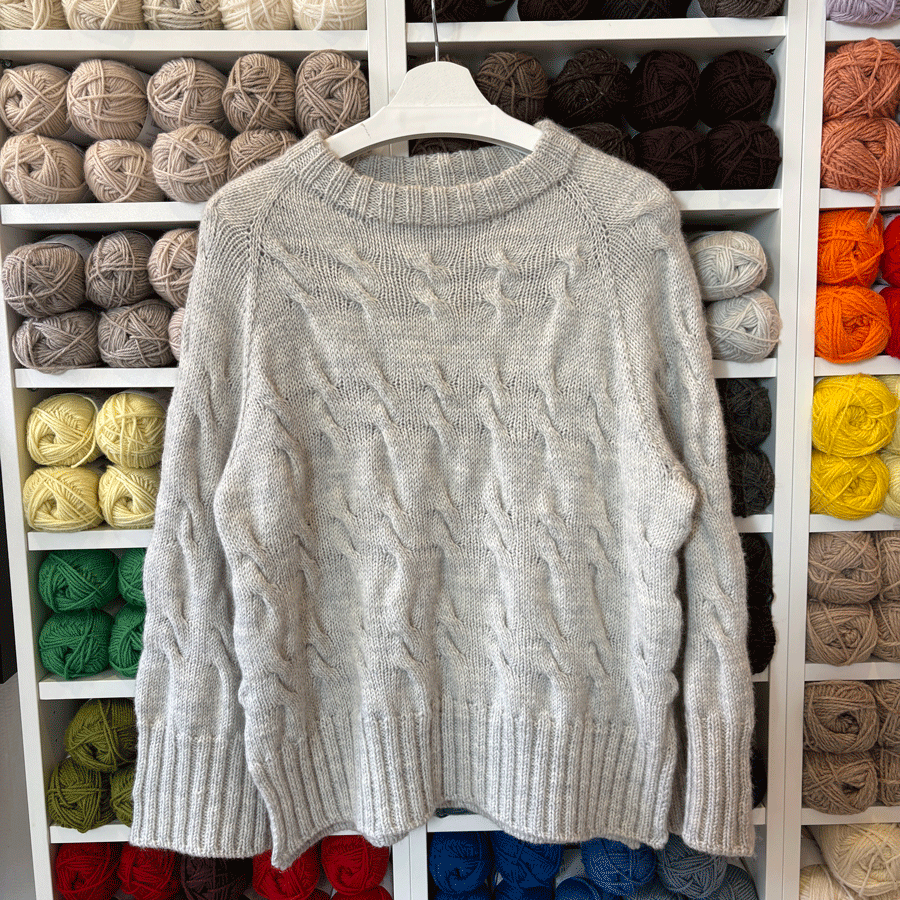 Garnkit: Liva Sweater af KnitVik (PDF + garn)