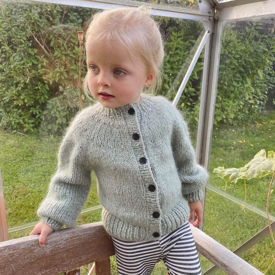 Novice Cardigan Mini - Chunky Edition