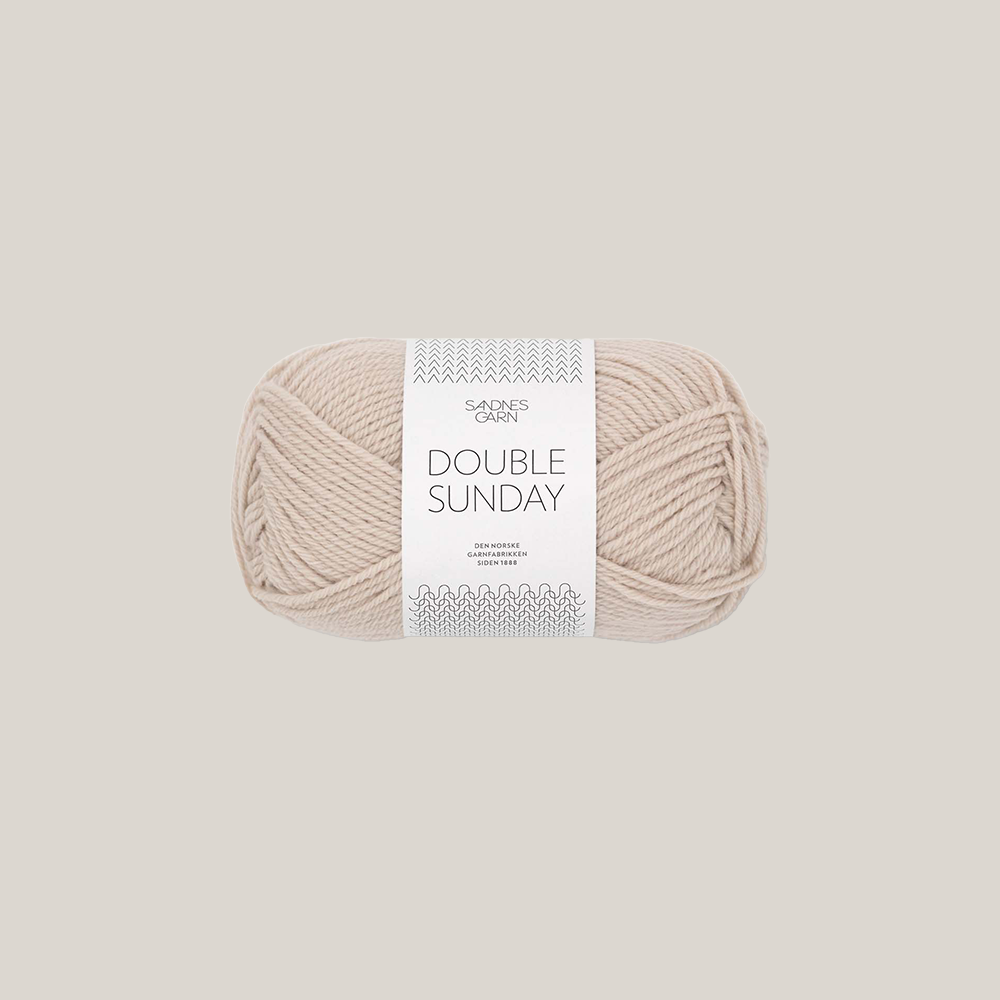 Double sunday fra Sandnes Garn. 100% merino. Køb det hos Den Lille Garnbiks. 108 meter på 50 gram. Strikkepind 3,5 millimeter til 4,5 millimeter. Farve 2321