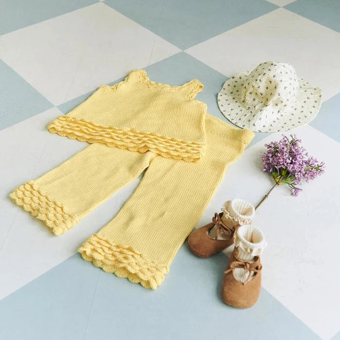 Garnkit: Rosette Top & Pants Baby af Sandnes Garn (opskrift + garn)