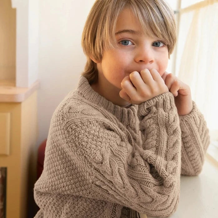 Garnkit: Caspian Sweater Junior fra Sandnes (opskrift + garn)