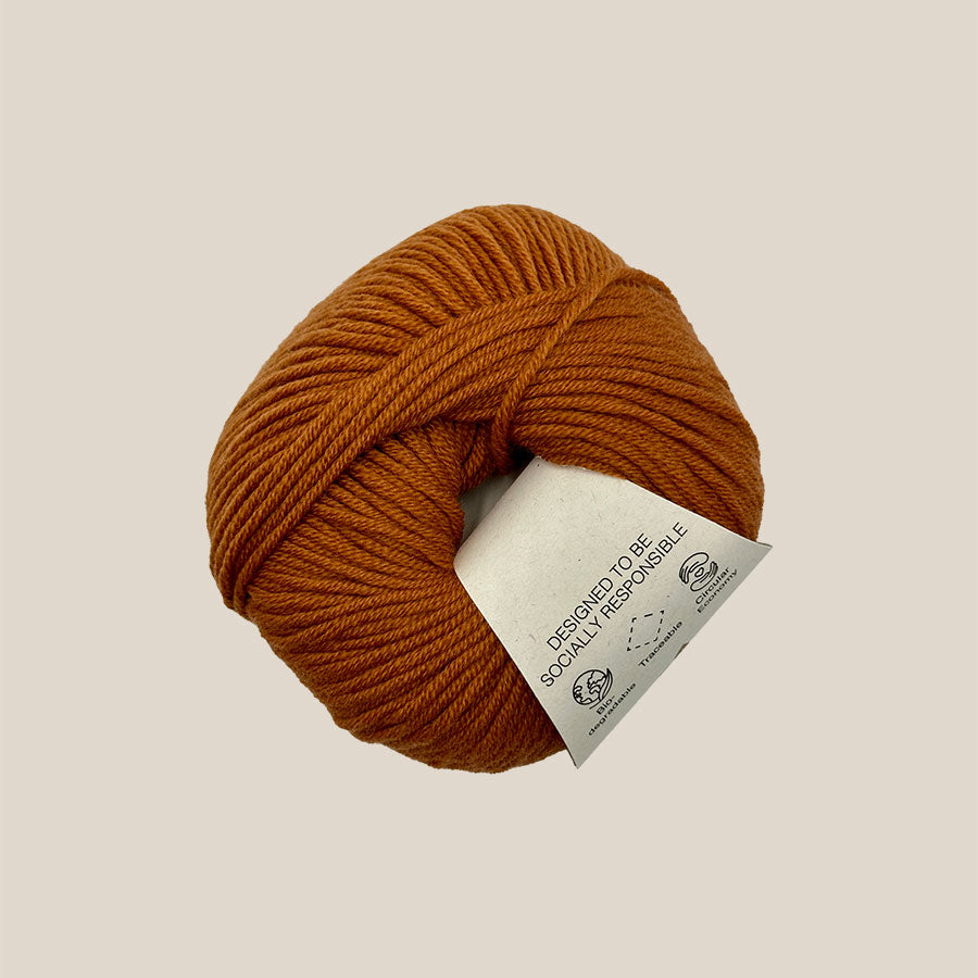 Pure merino 4 fra Better Yarn hos Den Lille  Garnbiks. 100% blød merino uld. bæredygtigt garn