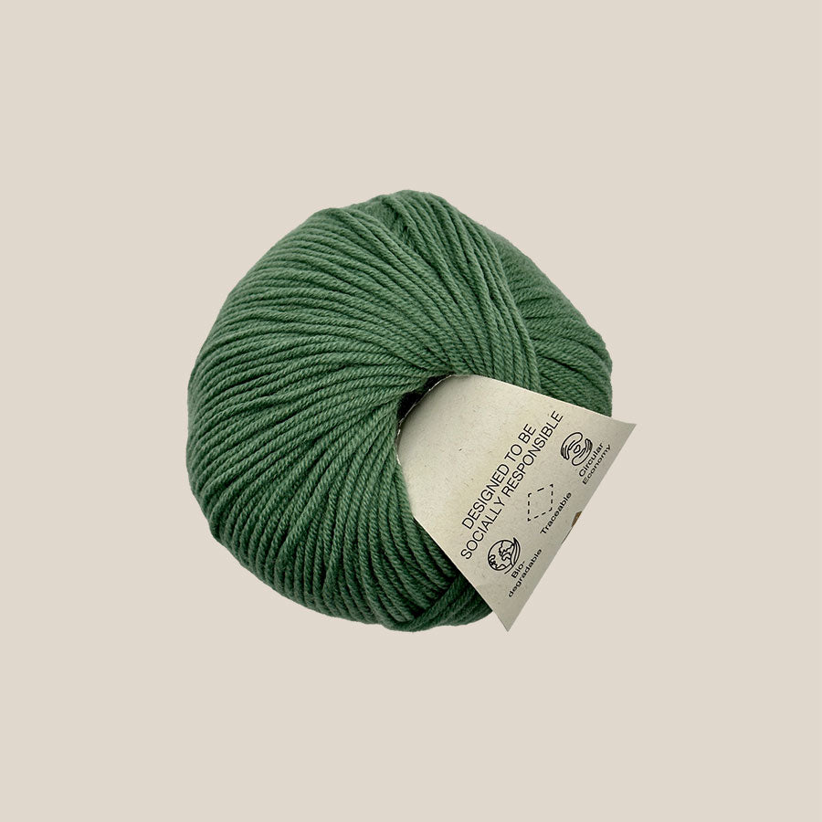 Pure merino 4 fra Better Yarn hos Den Lille  Garnbiks. 100% blød merino uld. bæredygtigt garn