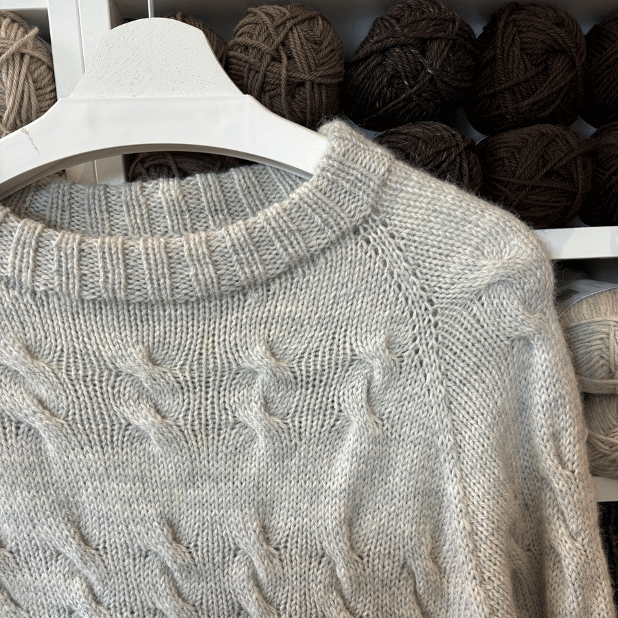 Garnkit: Liva Sweater af KnitVik (PDF + garn)
