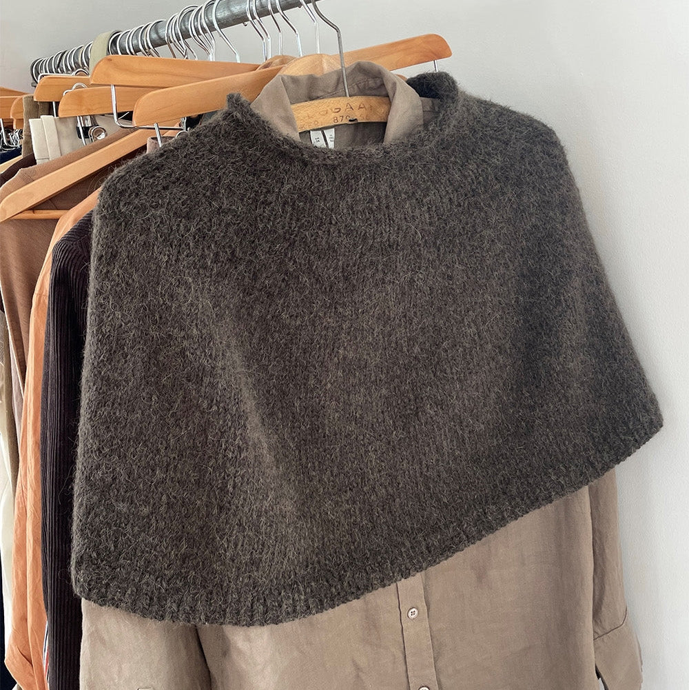 Garnkit: Plain Yoke Poncho fra Lene Holme Samsøe (opskrift + garn)