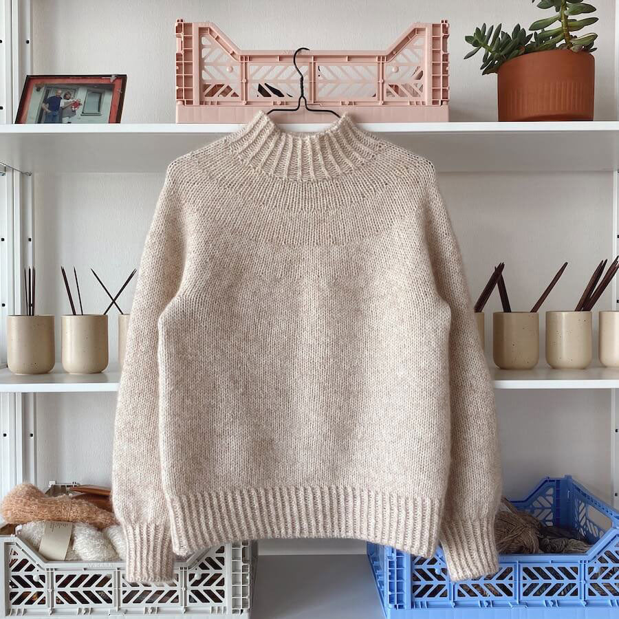 Garnkit: Novice sweater af PetiteKnit (opskrift + garn)
